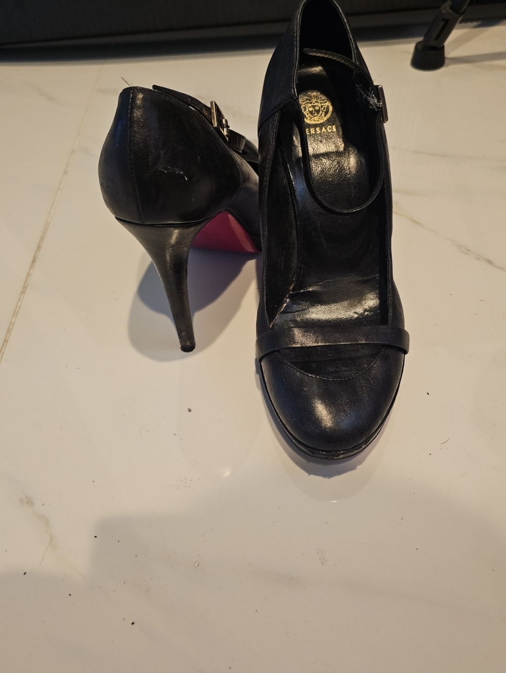 VERSACE  ROUND TOE MARY JANE PUMPS HEELS Pink Botttoms 38.5
